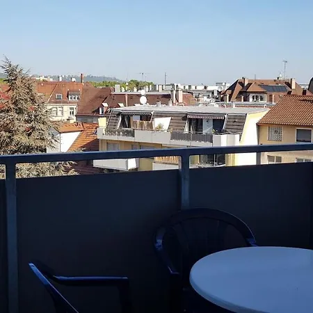 Lägenhet In 9
